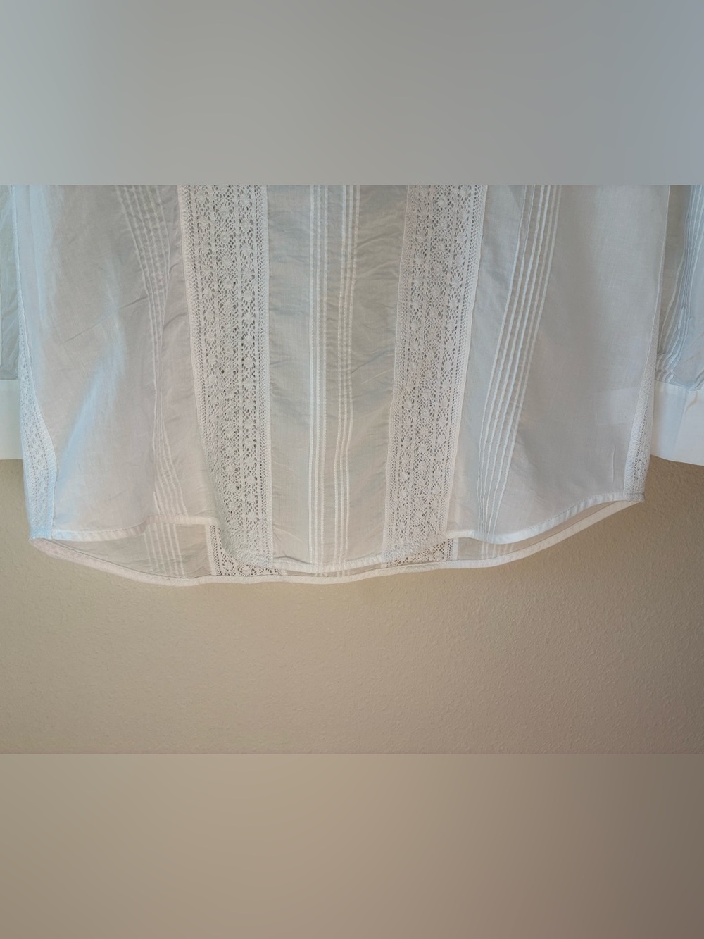 Theory 100% Cotton Pintuck Lace Victorian Blouse in White (Size: XSP) - Picture 8 of 14